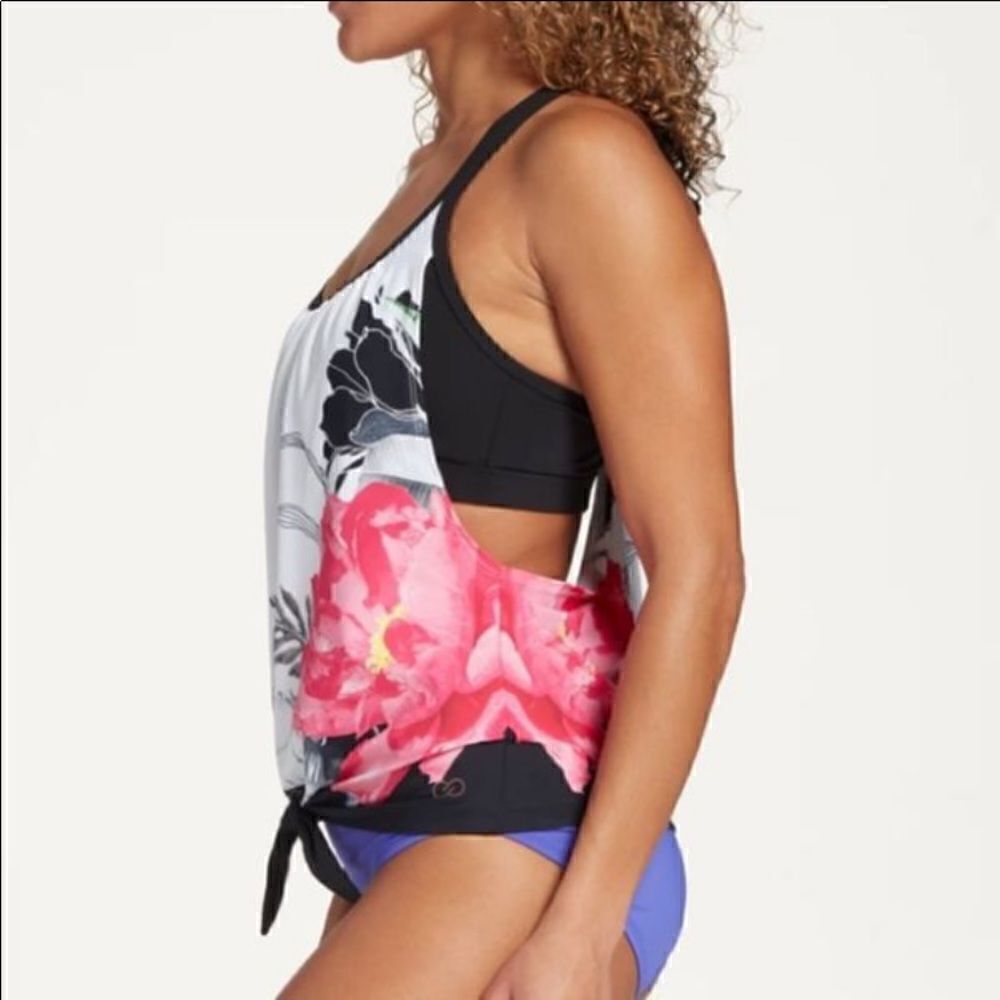 Calia swim tank  